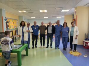 Gioco e tecnologia nei reparti pediatrici di Bari